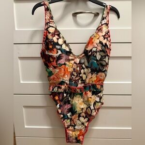 NWTA Becca Swimsuit Medium